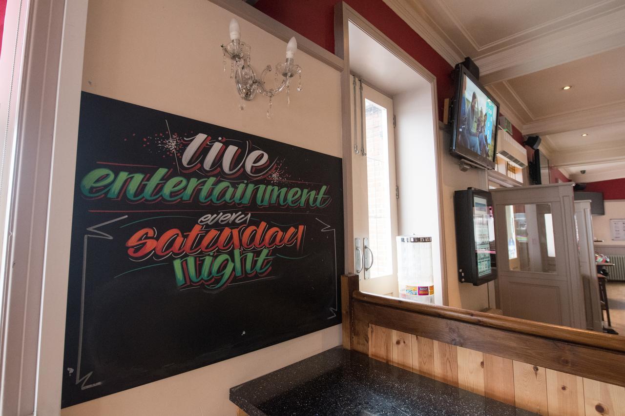 The Rodney Hotel Warrington Buitenkant foto